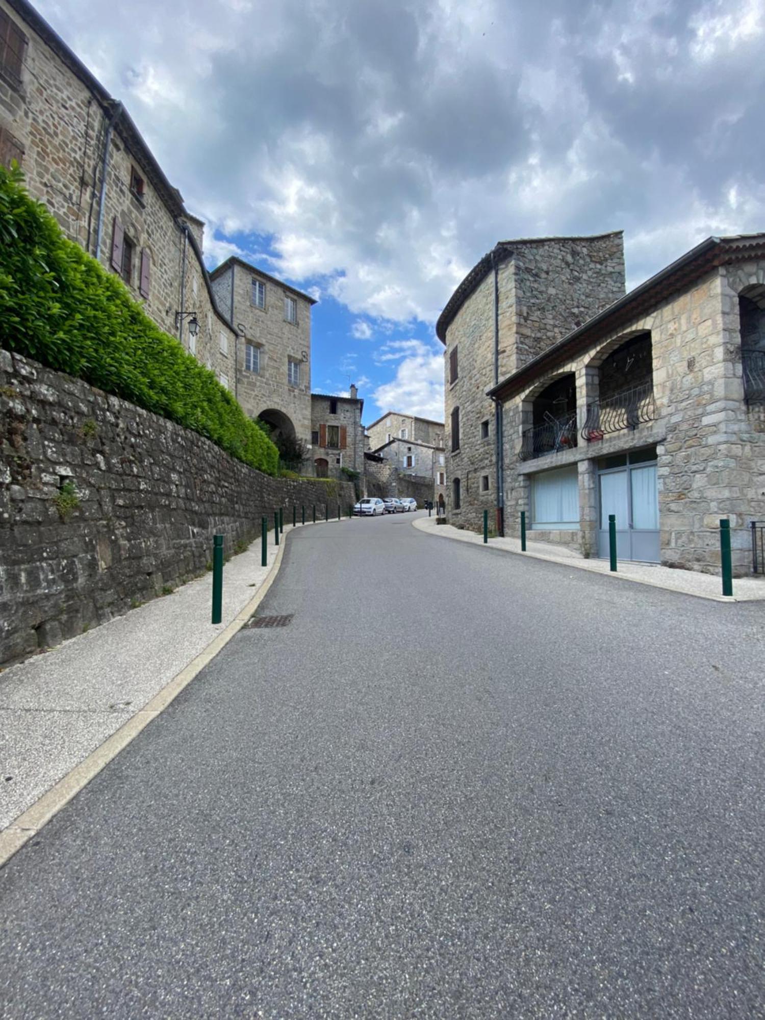 Appartement Atypique Largentière Esterno foto
